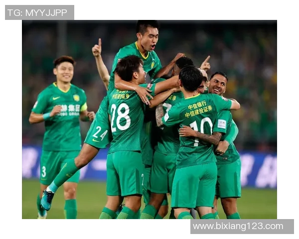 北京人和与上海上港激战正酣谁能在这场对决中笑到最后